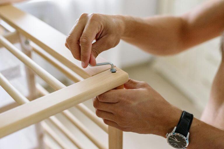 Kleinreparaturen in Wohnung & Haus: Was kostet das?