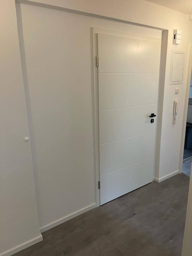 Türen, Zargen & Möbelmontage Augsburg – sauberer Einbau