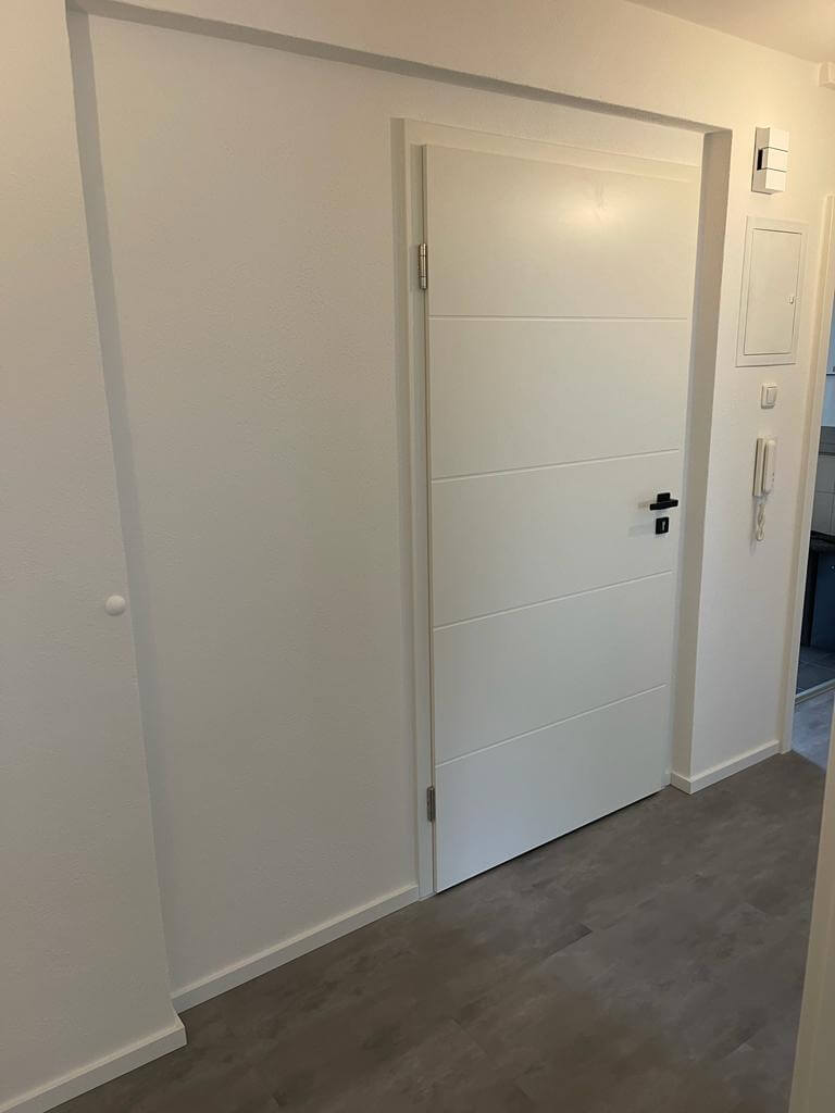 Türen, Zargen & Möbelmontage Augsburg – sauberer Einbau